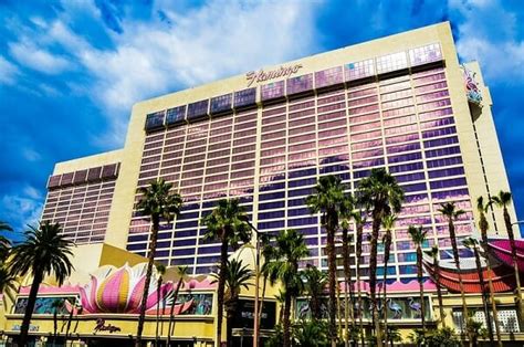 Flamingo Las Vegas Parking Fee 2023, Map & Valet.